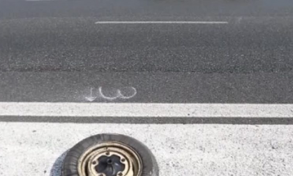 Meina perde ruota in autostrada: paura sulla A26