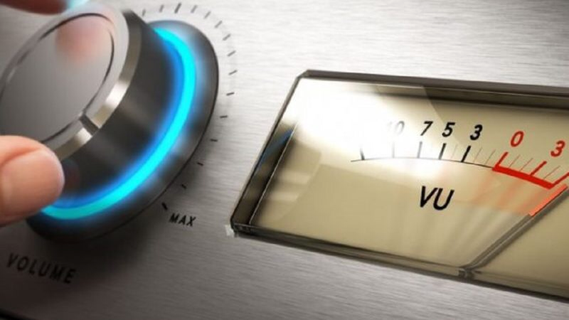 Radio Radicale a tutto volume: i vicini chiamano i carabinieri