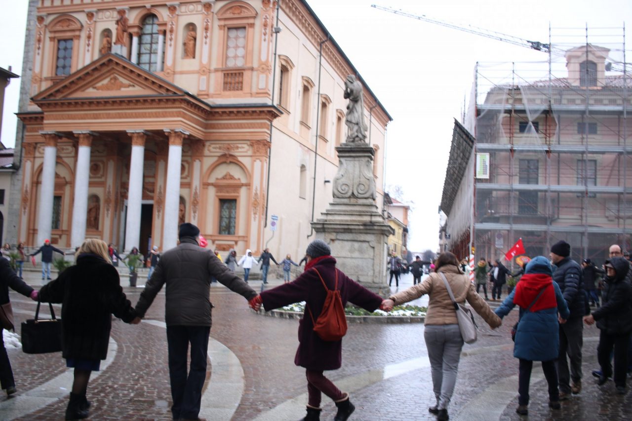Anche a Borgomanero la manifestazione “L’Italia che resiste”