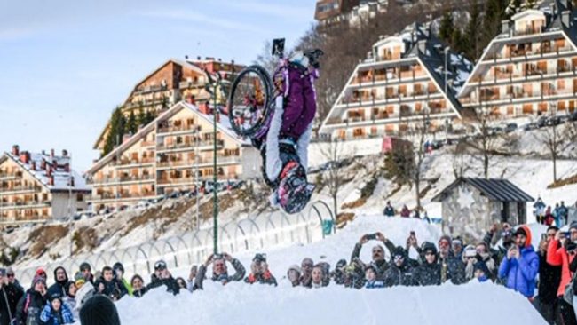 Sulle piste di Prato Nevoso il primo salto mortale al mondo su una sedia a rotelle