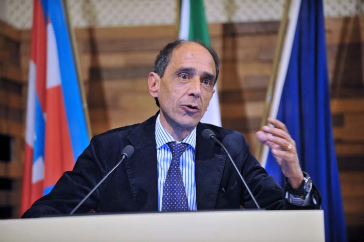 E’ mancato nella notte il primario di Pediatria