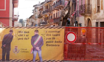 Pensionato a guardia del cantiere: Gattinara ci scherza su