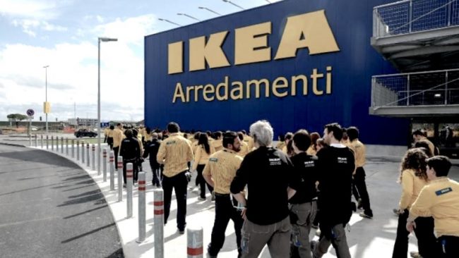 Caso Ikea Corsico, cambiavano le etichette dei prezzi : licenziati 10 dipendenti
