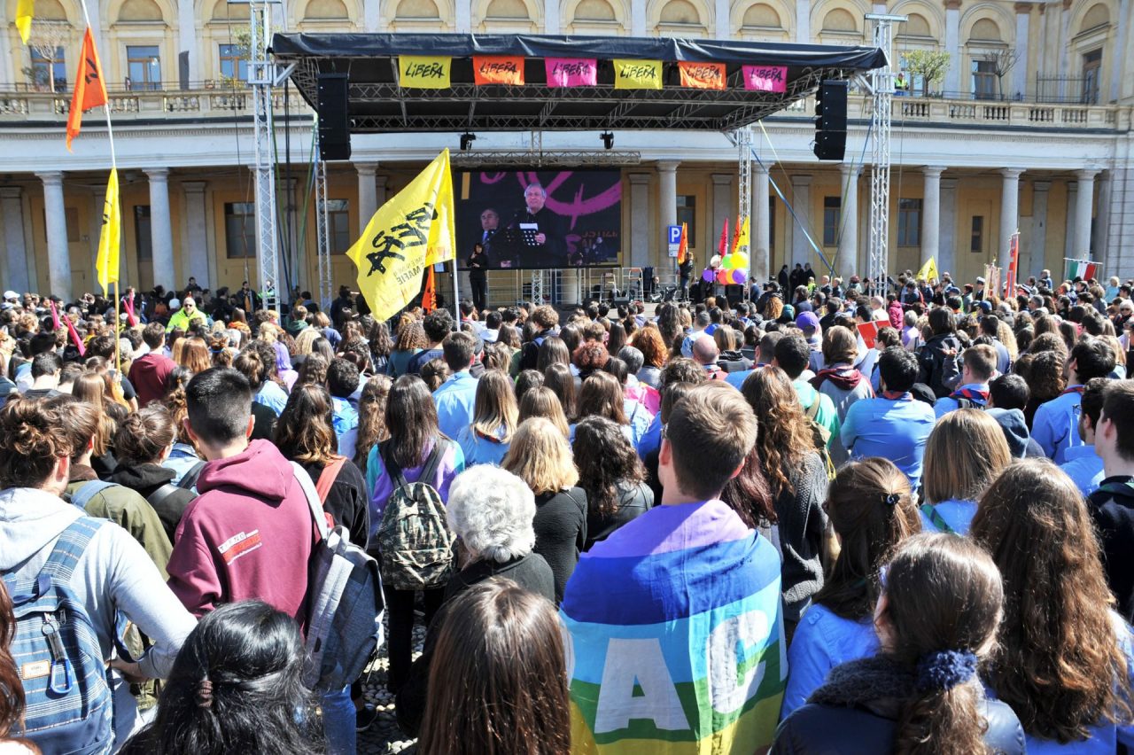 A Novara il corteo di Libera per le vittime innocenti delle mafie