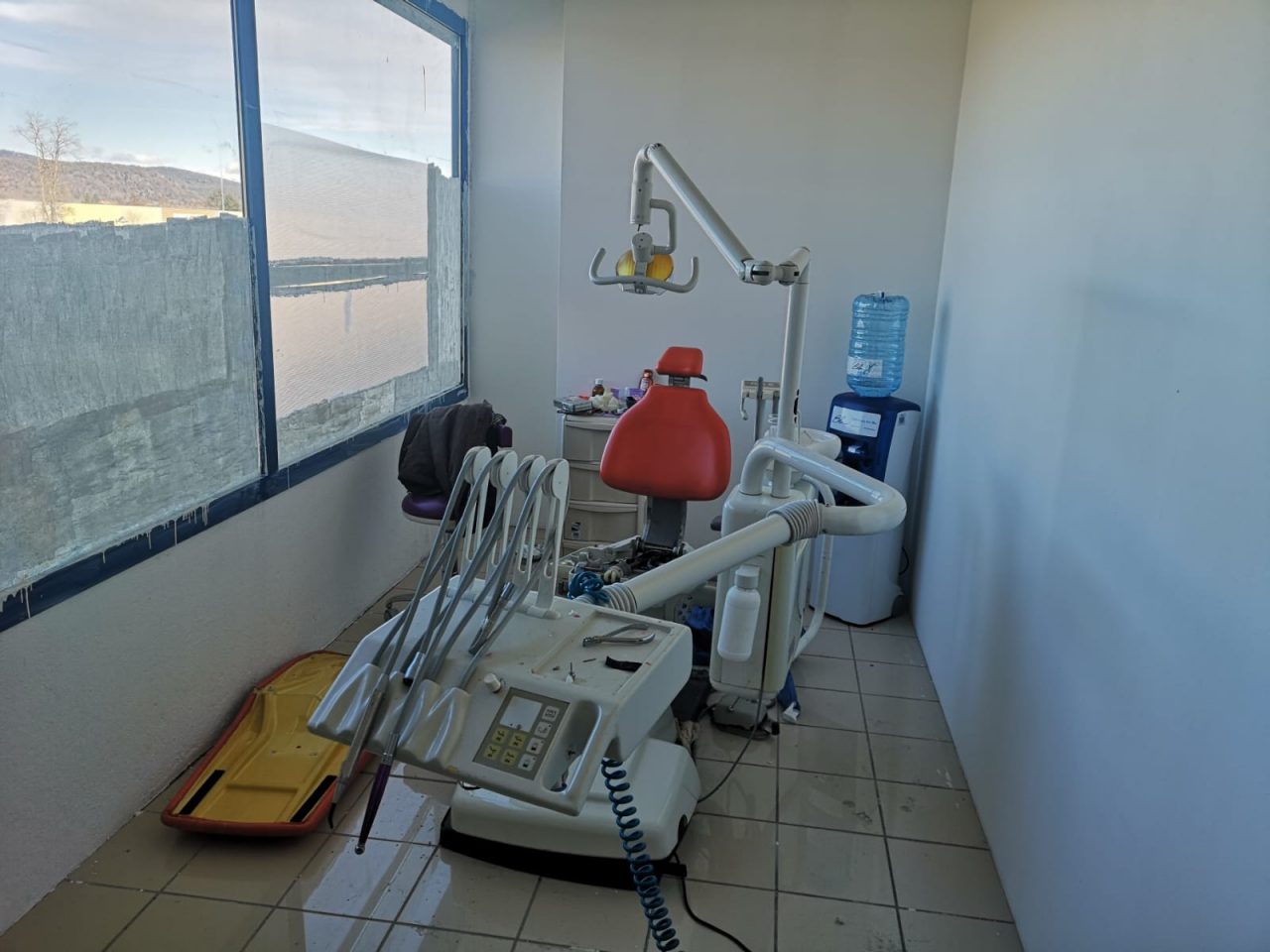 Castelletto sequestrato studio dentistico abusivo