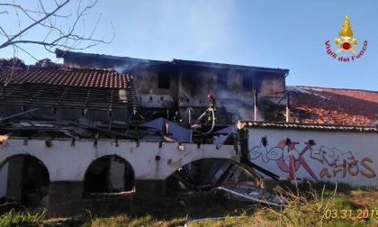 Incendi: crolla il tetto dell'ex "Marsina"