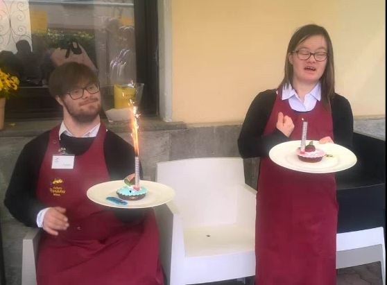 Ristoro Primavera riapre: il locale gestito dai ragazzi Down torna a vivere