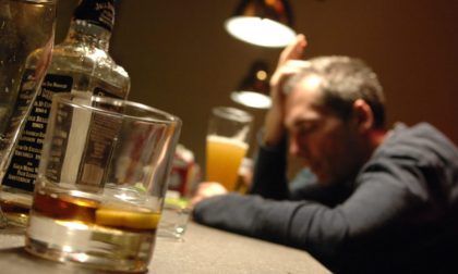 Arona giovane finisce in coma etilico