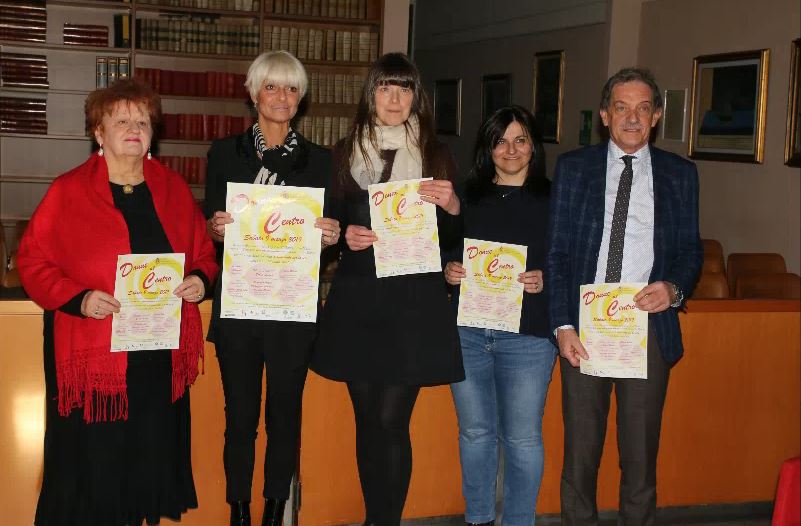 A Borgomanero sabato 9 c’è Donne al centro