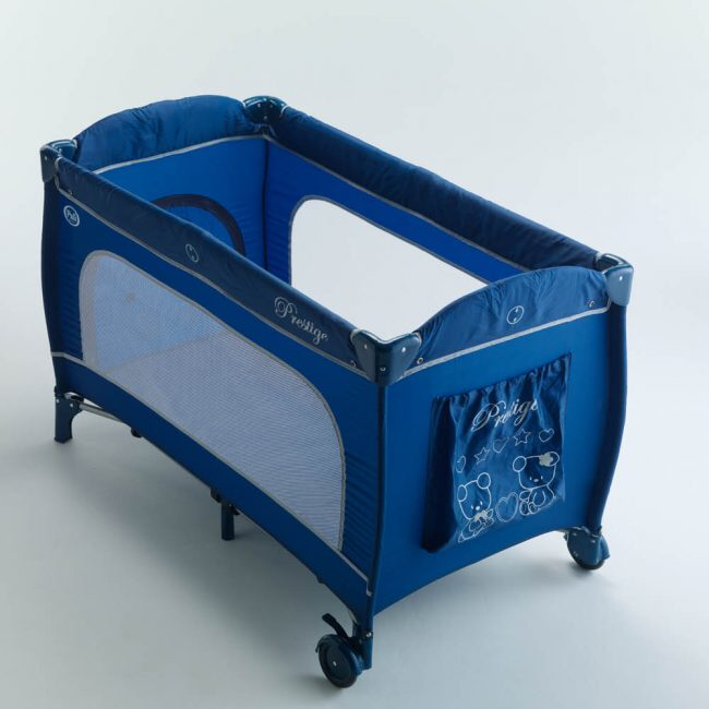 Pali ritira i lettini da campeggio per neonati modello Prestige Blu per rischio intrappolamento