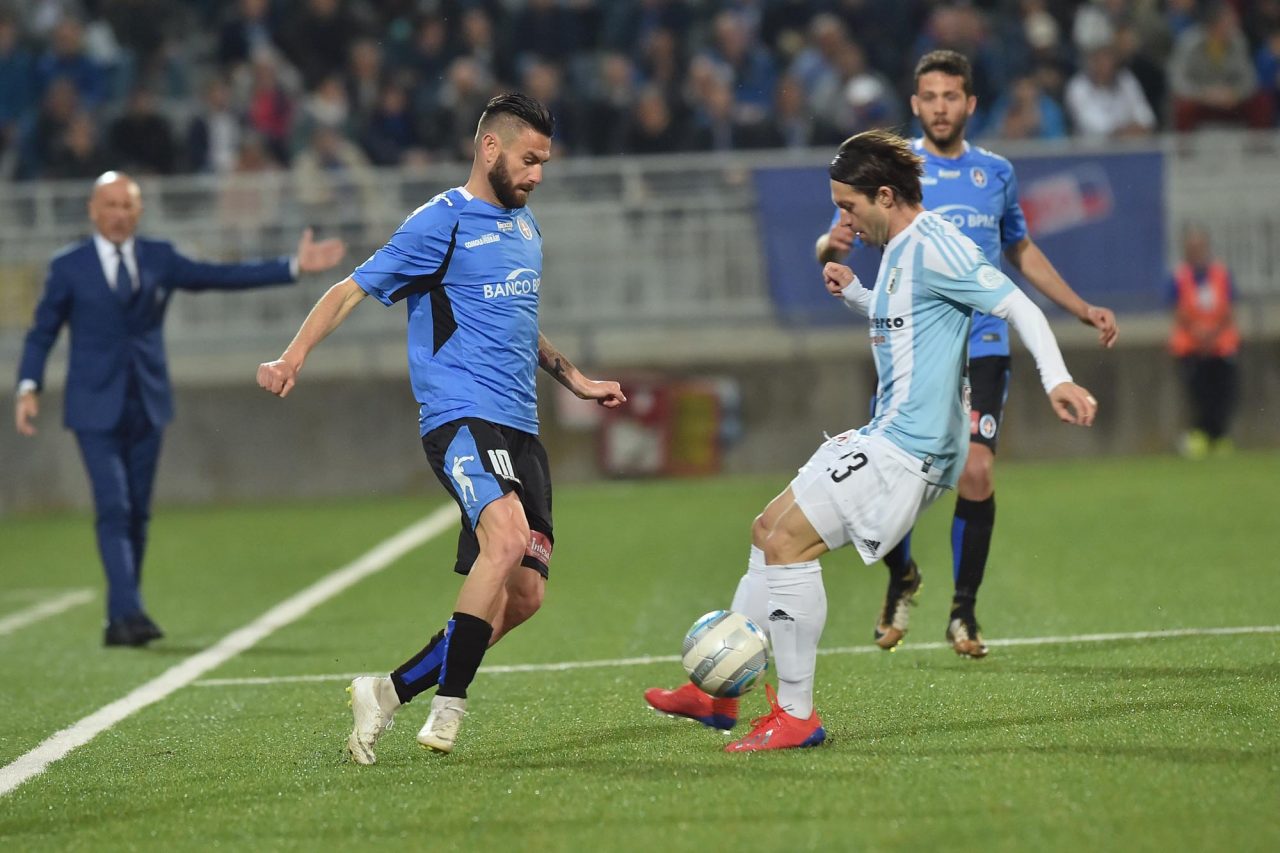 Harakiri Novara Calcio, la capolista Entella ringrazia