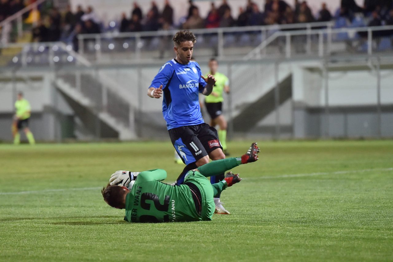Il Novara calcio soffre nel finale a Olbia ma torna alla vittoria