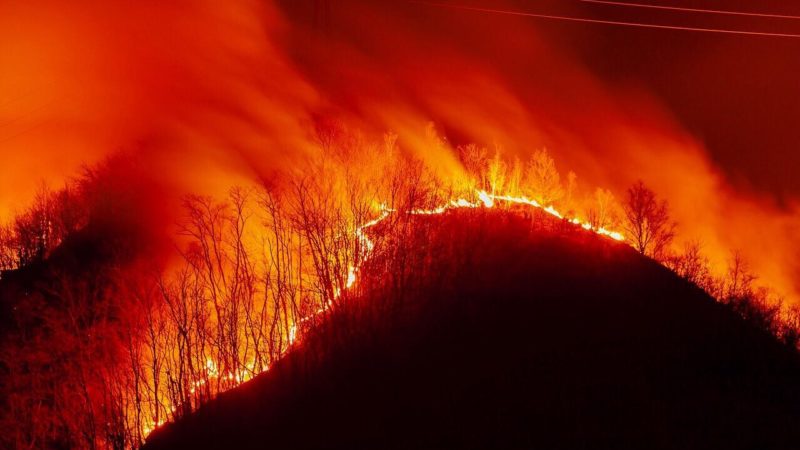 Incendio Valsesia bilancio devastante: 2200 ettari a fuoco, 2 milioni di euro per i soccorsi