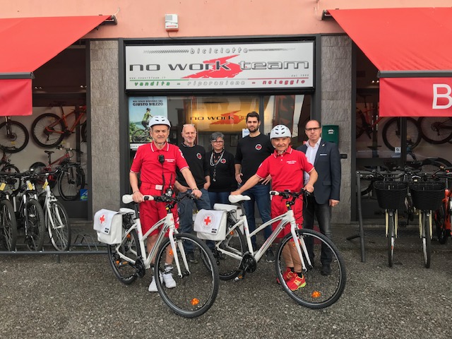 Bicycle Rescue: volontari Cri in bici per il centro di Arona