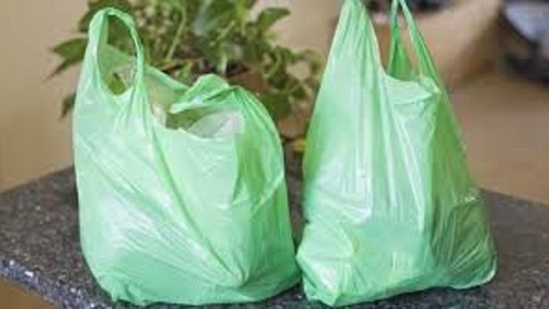 Sacchetti di plastica al supermercato: multati