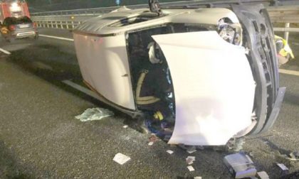 Incidente sulla A26: due donne ferite