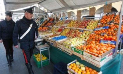 Evade dai domiciliari, va al mercato e.. incontra i carabinieri