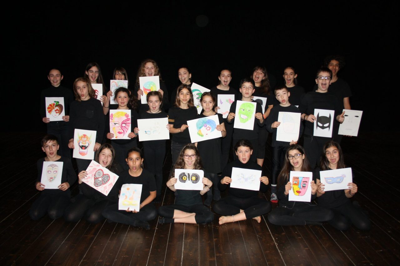 Sul palco del Faraggiana salgono i ragazzi