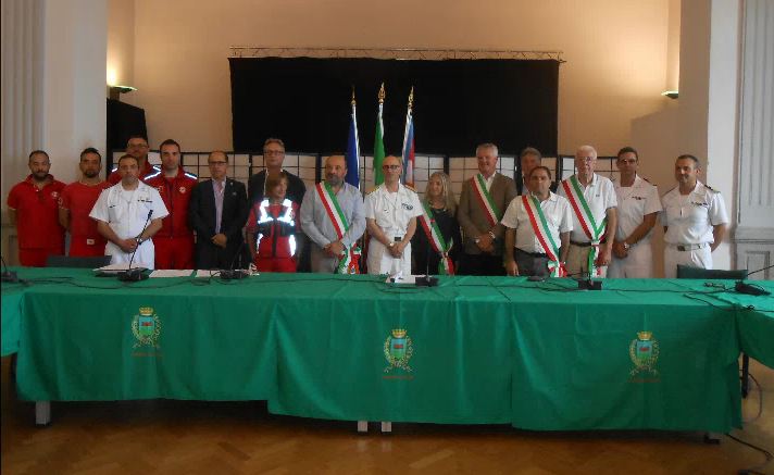 Guardia costiera torna al porto di Solcio