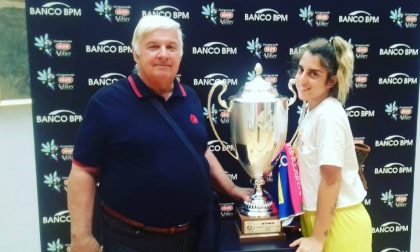Coppa dei Campioni di volley: l'abbraccio dei novaresi