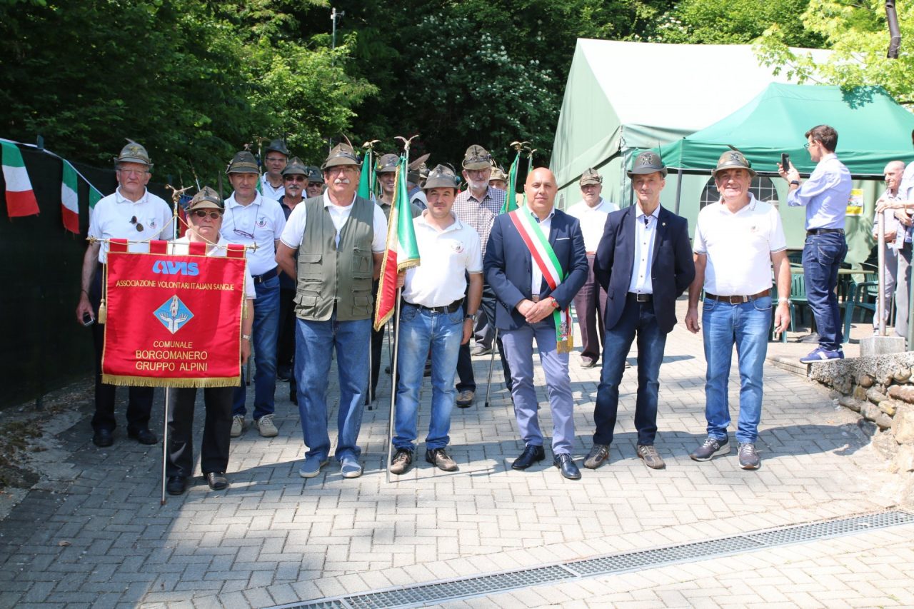 Borgomanero: gli Alpini celebrano la Festa della Repubblica