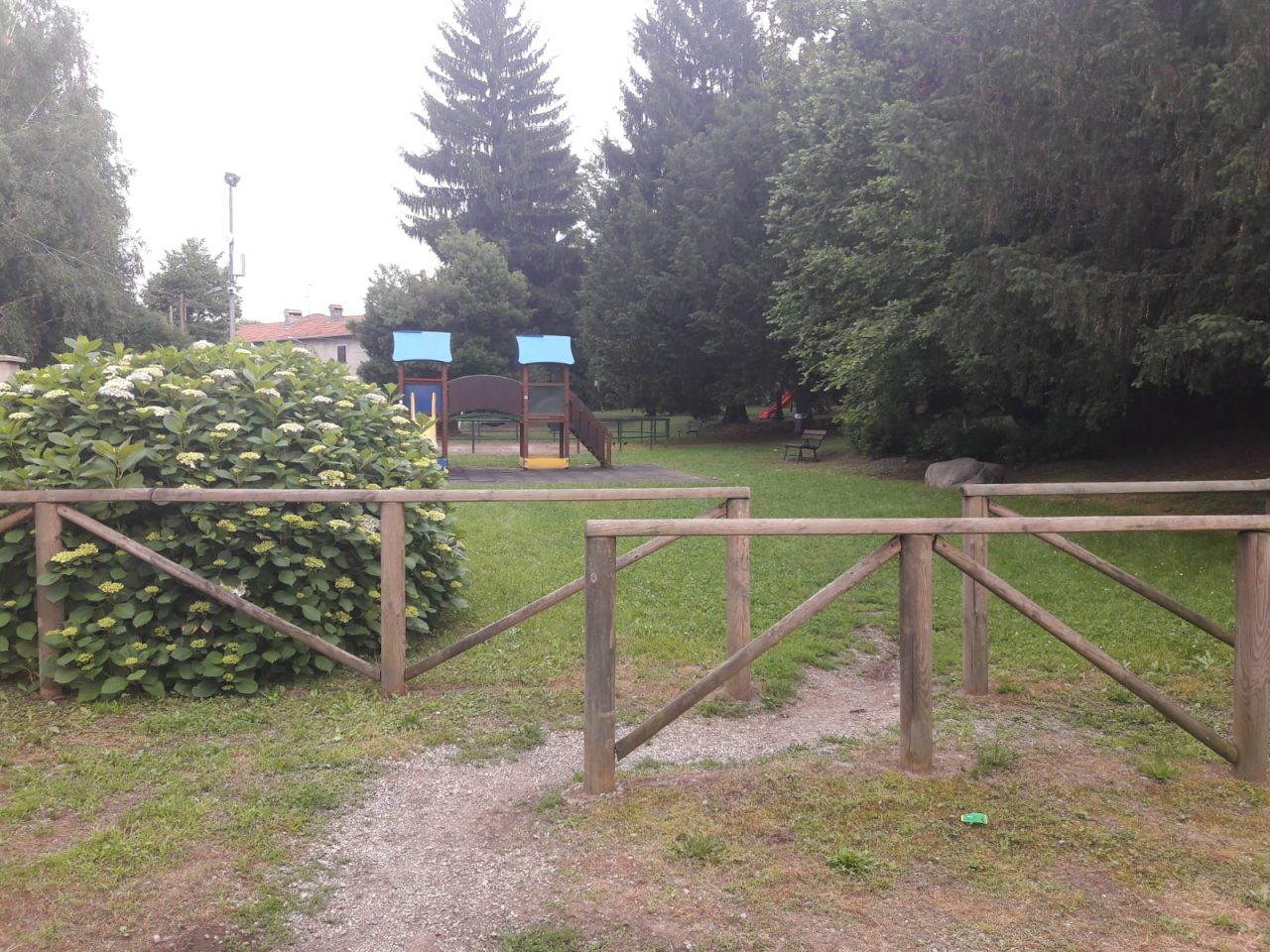 Varallo Pombia vieta il fumo nei parchi pubblici