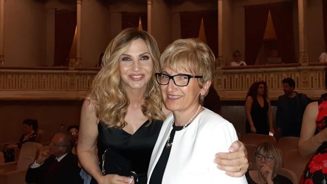 Lorella Cuccarini con Giuseppina Gambaro