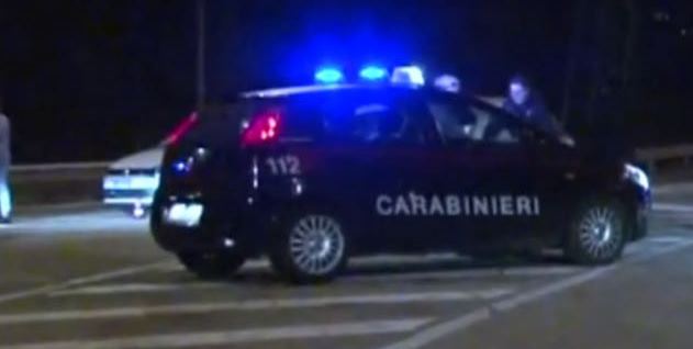 Precipita da una finestra nella notte: grave 18enne