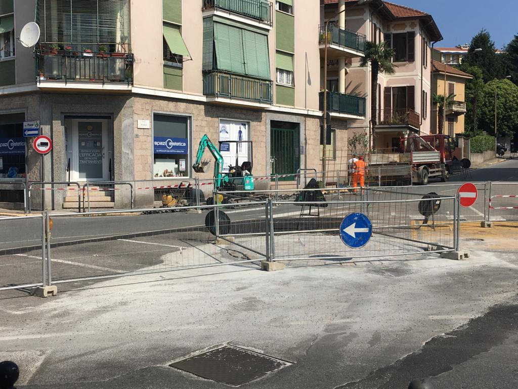 Arona via Martiri della Libertà a senso unico e le altre novità