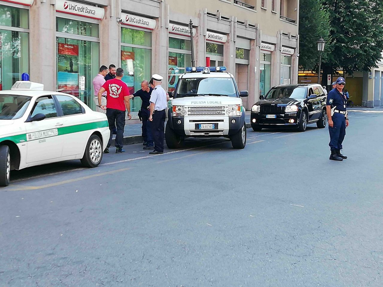 Controlli in stazione con i cani antidroga | FOTO