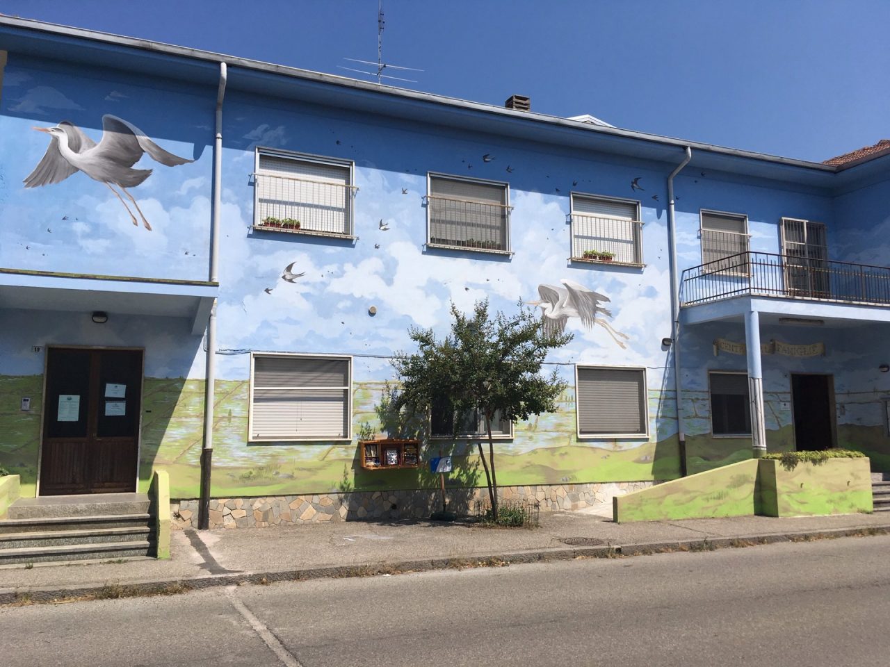 Un murales per il Centro per le famiglie