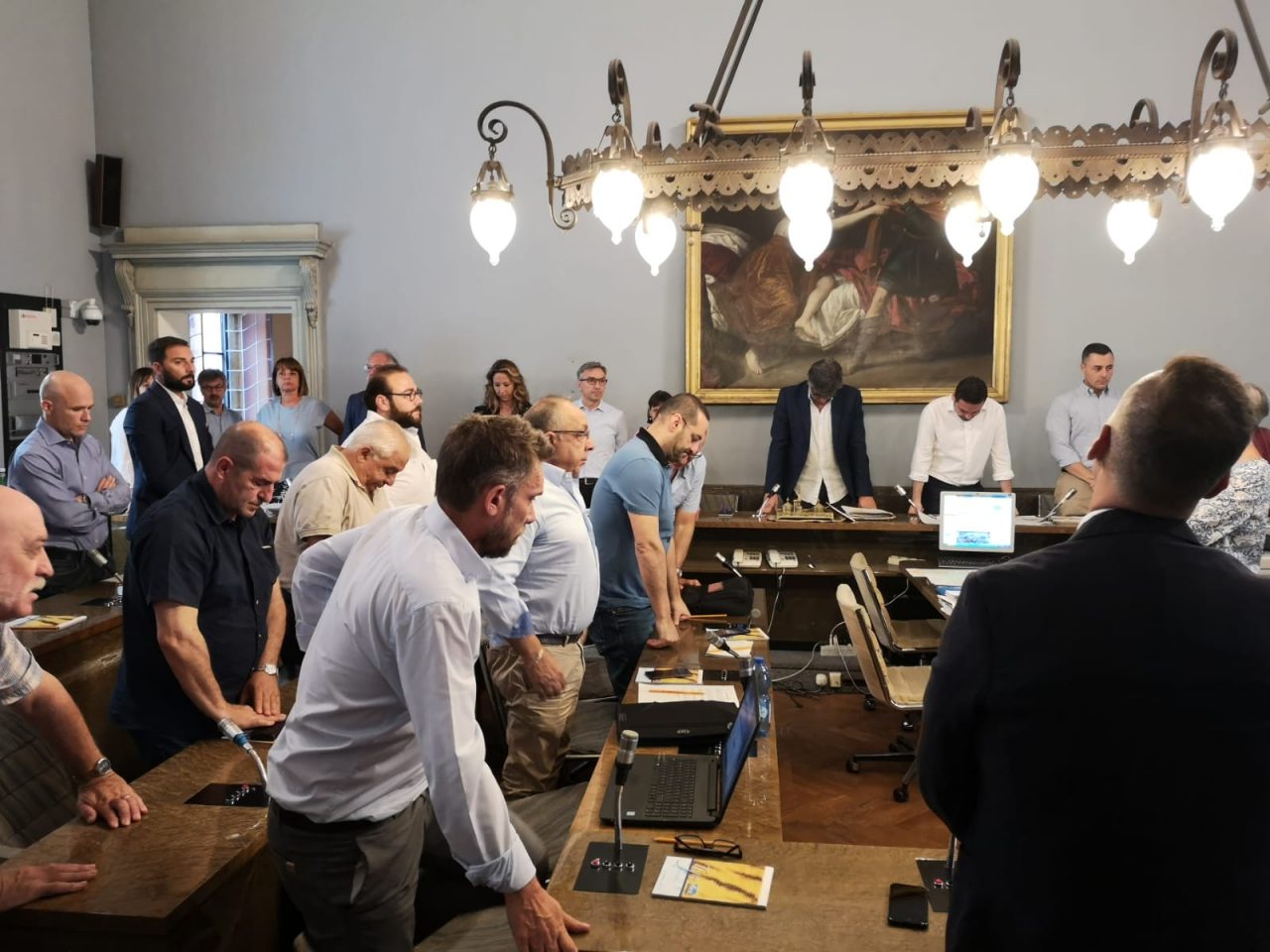 Minuto di silenzio per il piccolo Daniele