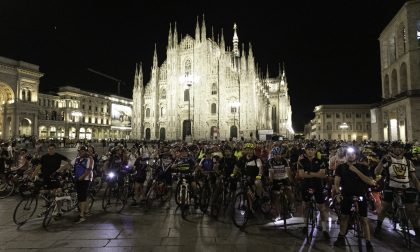 Bike night Milano-Lago Maggiore: la carica dei mille