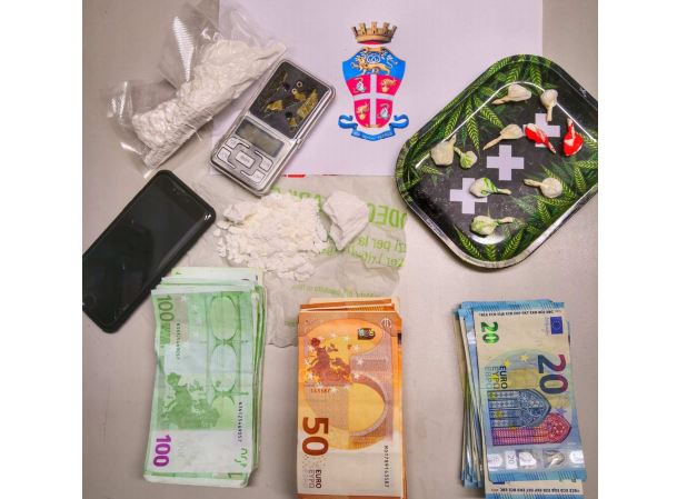 Novara arrestato spacciatore 23enne in zona Rizzottaglia