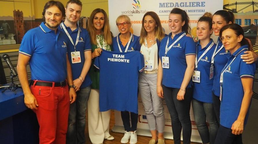 Due ragazze piemontesi ai Campionati mondiali dei mestieri: una di Borgomanero