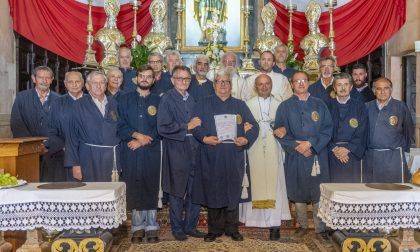 Borgolavezzaro, San Rocco con la Confraternita