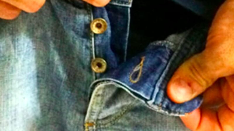 Licenziato operaio scoperto a masturbarsi in ufficio