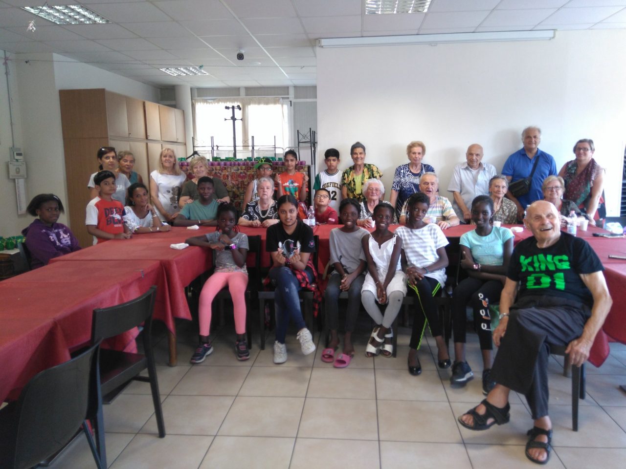 Borgomanero: un laboratorio intergenerazionale per la Festa dell’uva