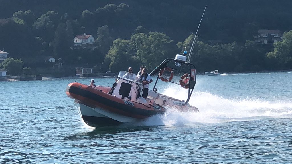 Natante in avaria: in salvo 10 turisti olandesi