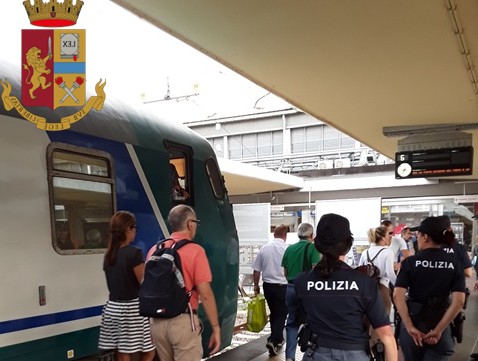 Polfer, quasi 2mila persone controllate per Ferragosto