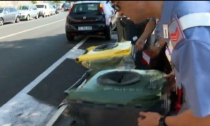 Giovane di Torino lancia cassonetto in spiaggia: con lui un ragazzo di Novara