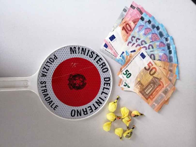 Trovato con la droga, denunciato