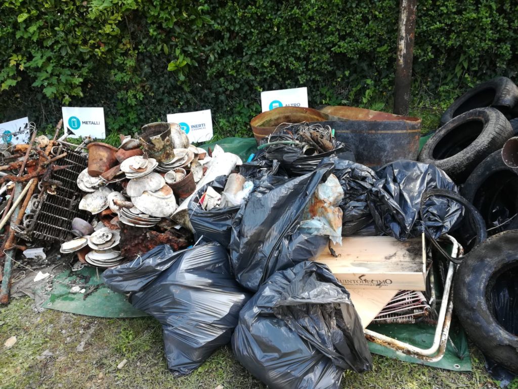 Pulito in Profondità: nel Lago D’Orta recuperati 57 pneumatici