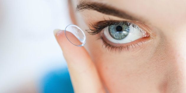 Johnson& Johnson sta richiamando alcuni lotti di lenti a contatto