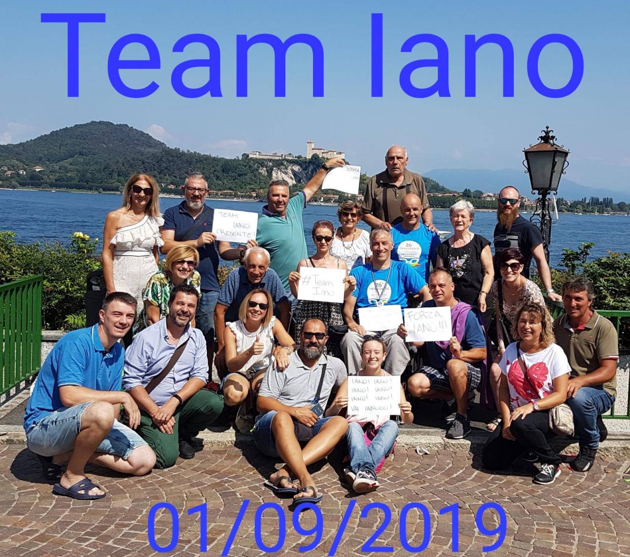 Lascia sedia a rotelle a riva e attraversa tutto il lago a nuoto