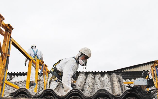 Due milioni dalla Regione per eliminare l’amianto negli edifici pubblici: 2 le scuole novaresi