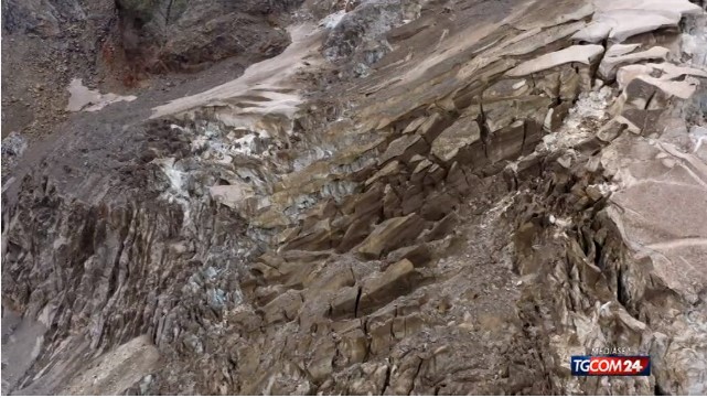 Allarme Monte Rosa: i ghiacciai stanno collassando