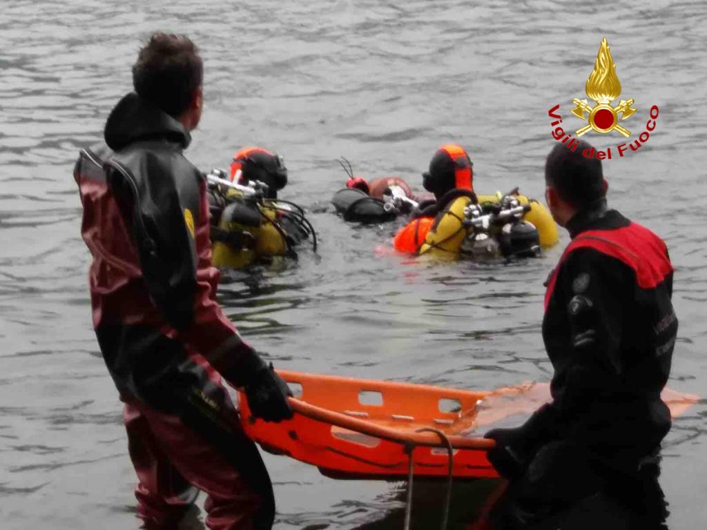 Scomparso nel lago D’Orta: il corpo a 100 metri di profondità, recupero difficile