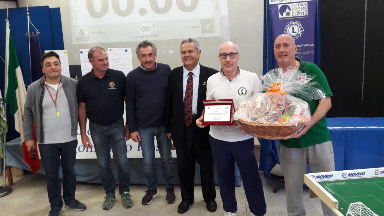 Roberto Ronchi vince l’ottava edizione della coppa di Old Subbuteo “Lago d’Orta”