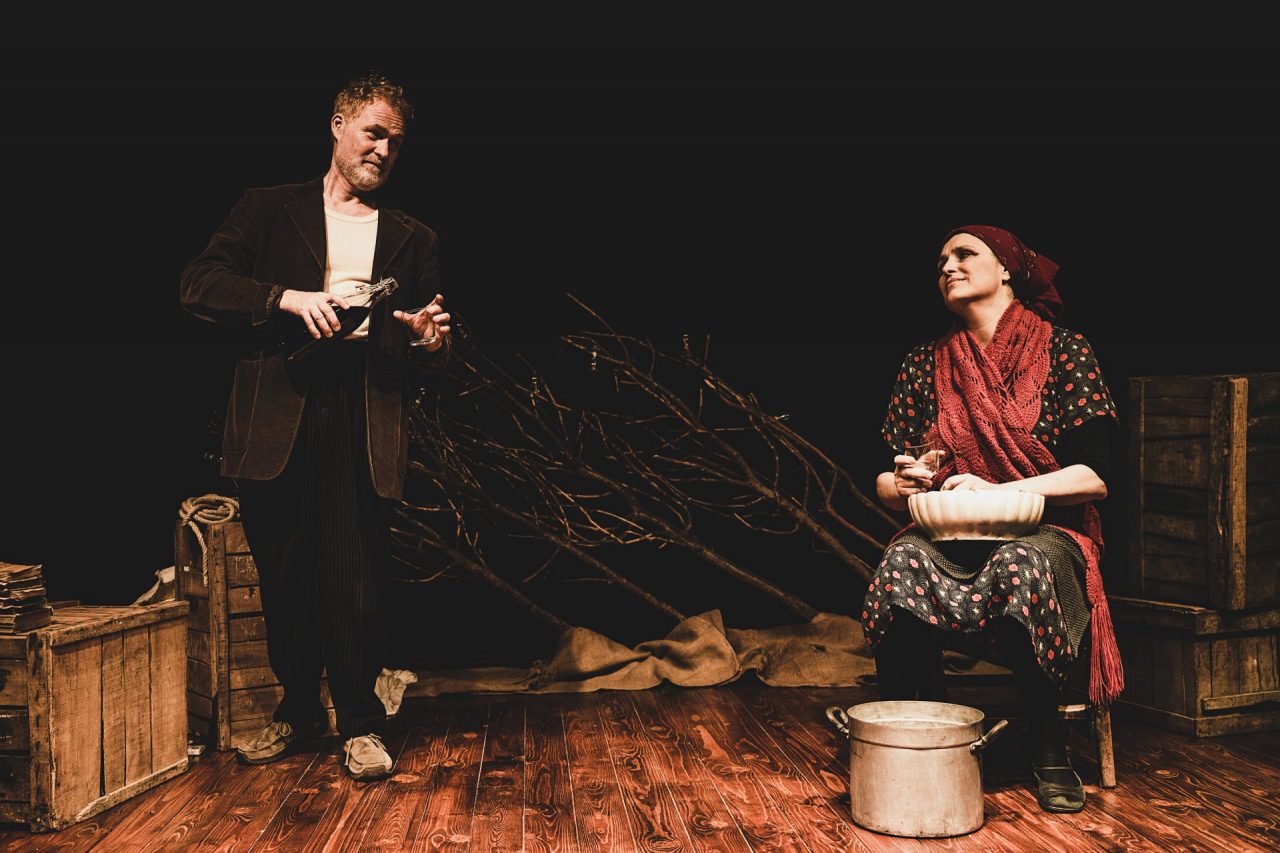 Al teatro degli Scalpellini il premiato Cuori di terra